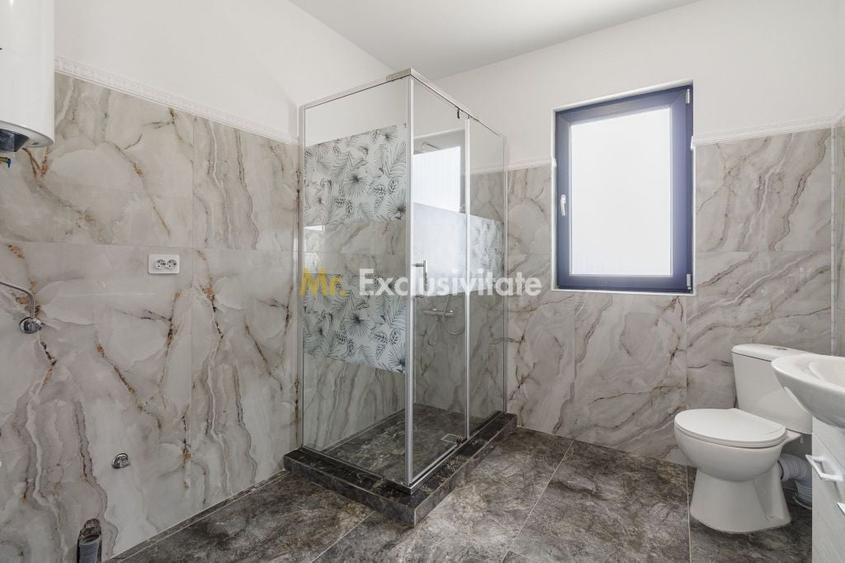 Casă cu 5 camere cu Teren 457 Mp în Dobreni