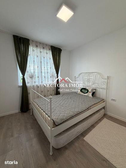 Casă cu 4 camere semidecomandat cu Teren 430 Mp în Biharia