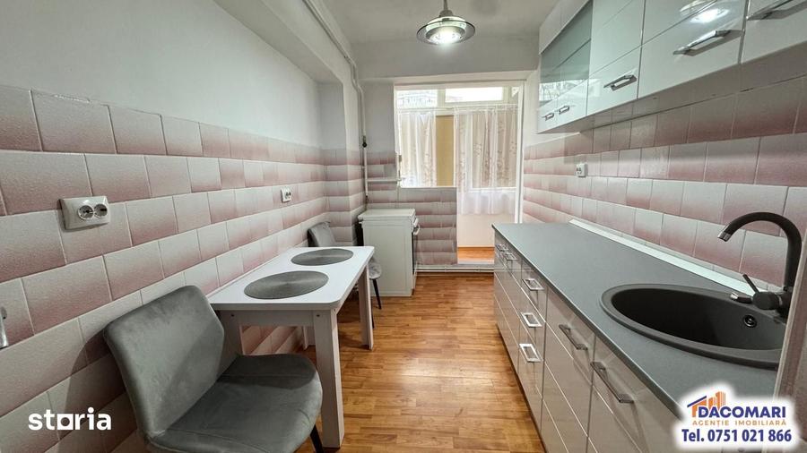 Apartament cu 2 camere decomandat în Mazepa 1