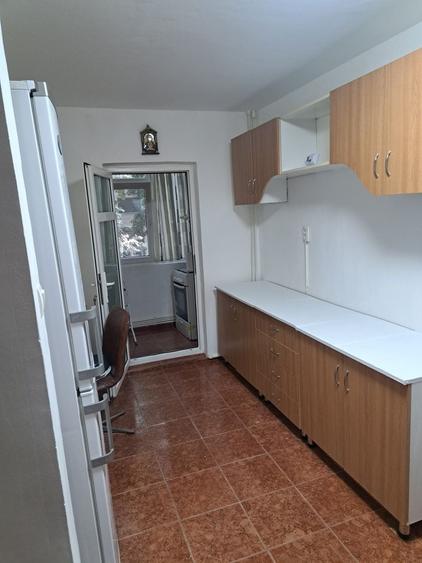 Apartament cu 2 camere decomandat în Exterior Vest