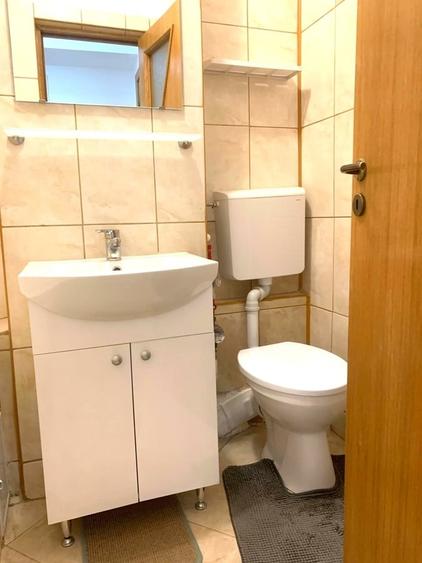 Garsonieră decomandată în Titulescu