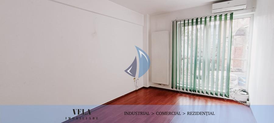 Apartament cu 4 camere decomandat în Semicentral