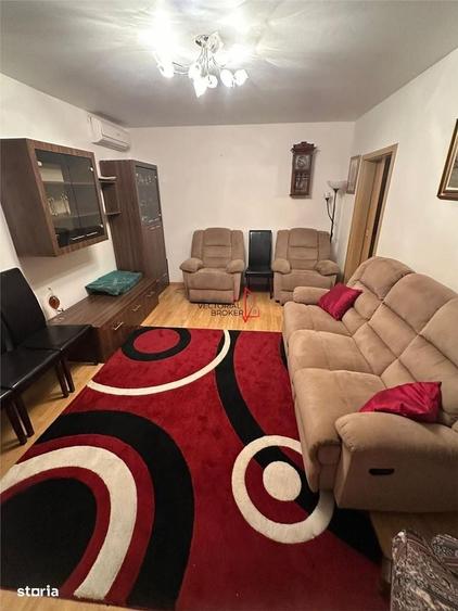 Apartament cu 4 camere decomandat în Titan