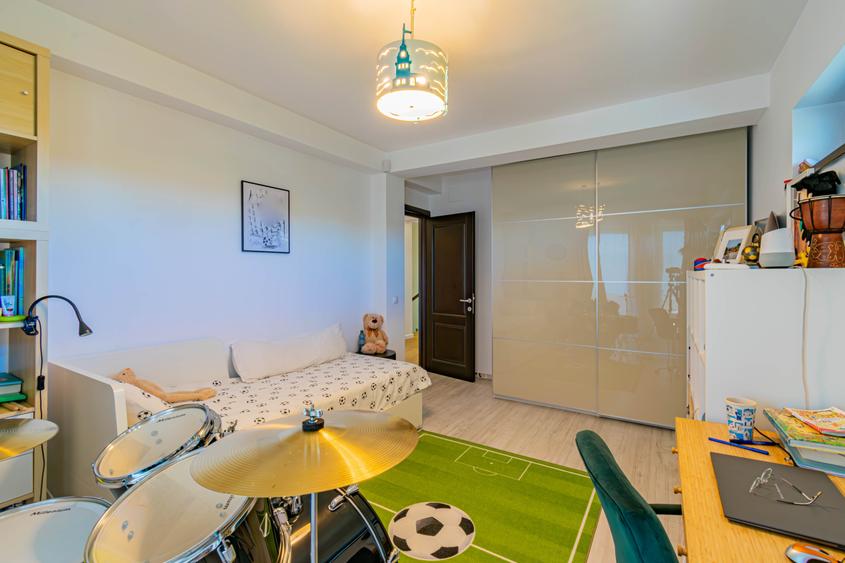 Casă de familie,  pod amenajat, complet mobilata si utilata,  grădină matura - 27
