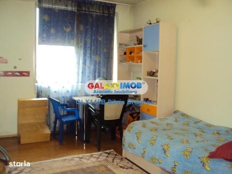 Casă cu 4 camere cu Teren 1330 Mp în Vidra