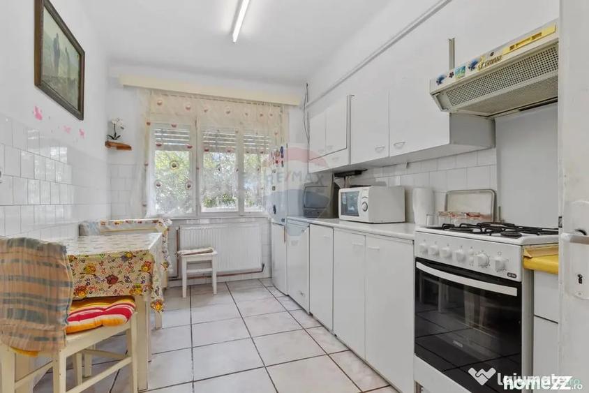 Casă cu 4 camere cu Teren 720 Mp în Grădiște