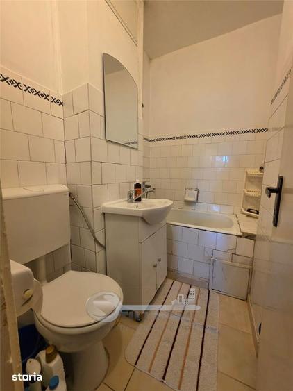 Apartament cu 3 camere decomandat în Alexandru cel Bun