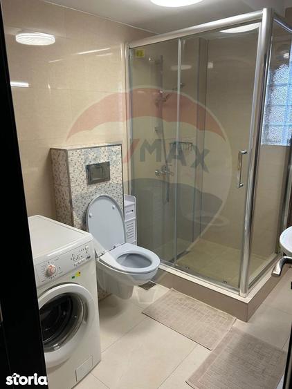 Apartament cu 2 camere decomandat, mobilat în Central