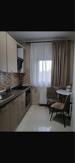 Ap.2 camere,prima inchiriere,centrala propie,bloc nou,langa metrou - 7
