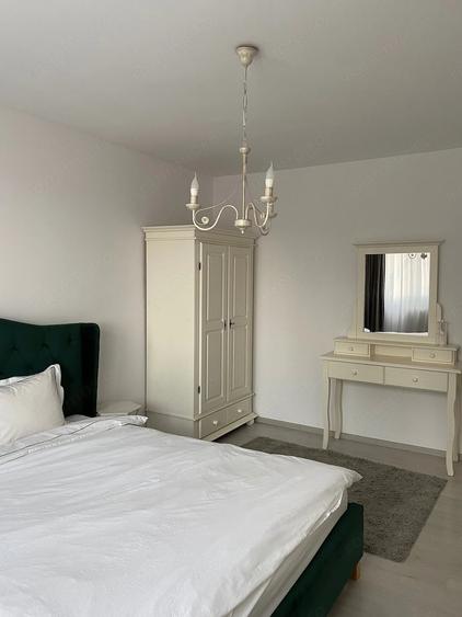 Apartament cu 2 camere decomandat în Eroii Revoluției