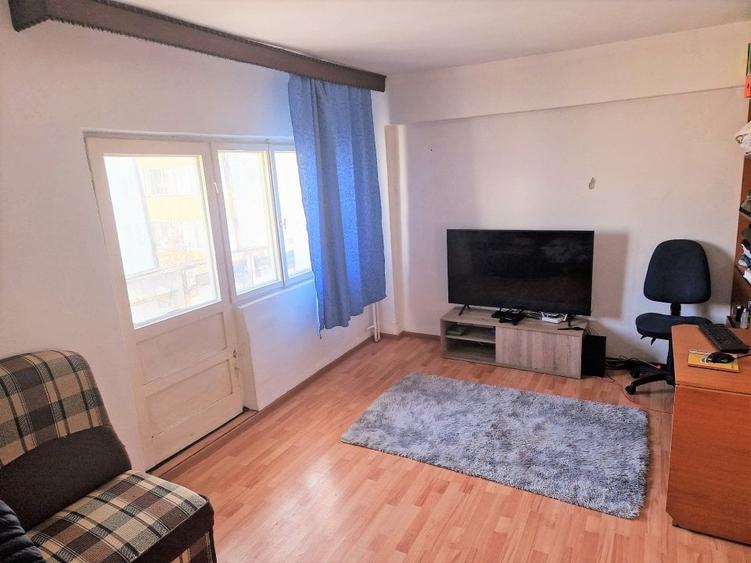 Apartament cu 2 camere decomandat, mobilat în Rahova — fotografia 1