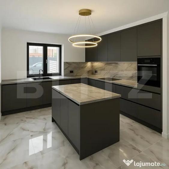 Casă cu 4 camere cu Teren 300 Mp în Central