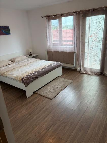 Apartament cu 4 camere decomandat în Valea Lupului