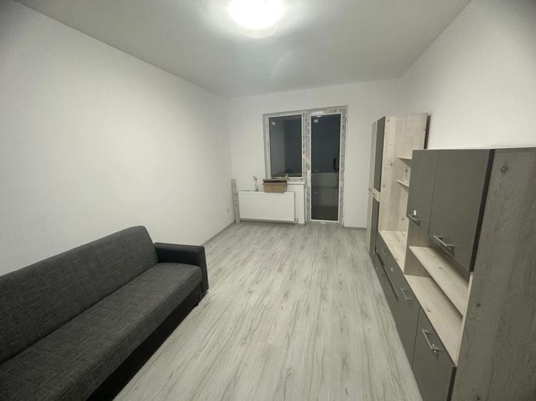 Apartament cu 2 camere decomandat în Chiajna