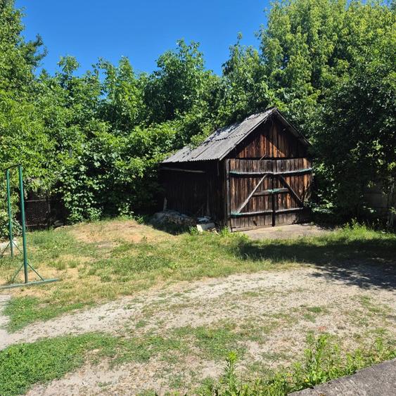 Casă cu 2 camere cu Teren 350 Mp în Central