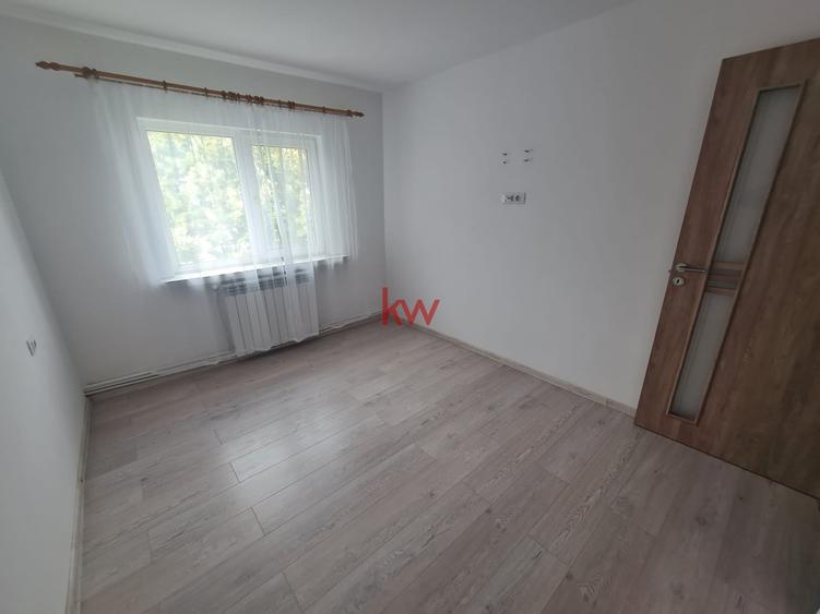 Apartament cu 3 camere decomandat în Tomești
