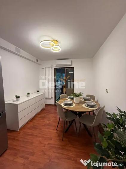 Apartament cu 4 camere decomandat în Central