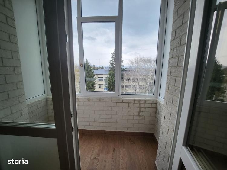 Apartament cu 3 camere decomandat în Nazărioaia