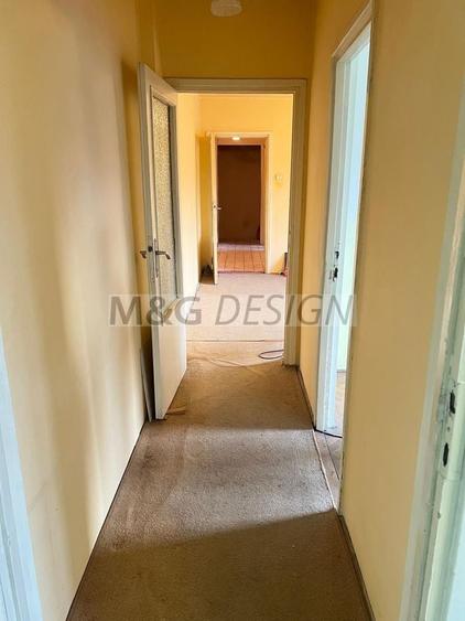 Apartament cu 3 camere semidecomandat în Șagului