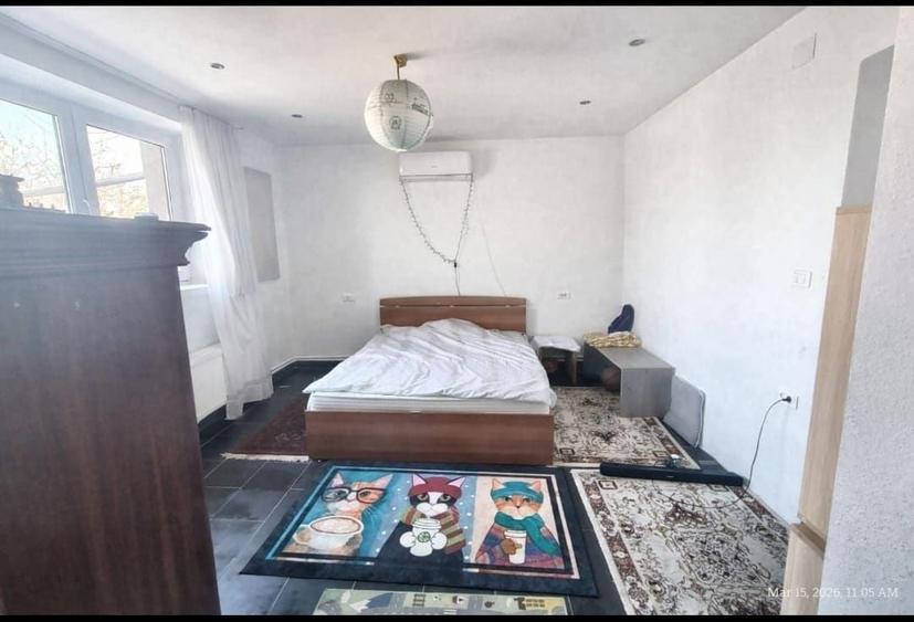Casă cu 4 camere decomandat în Vinga