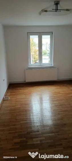 Apartament cu 2 camere decomandat în Județean