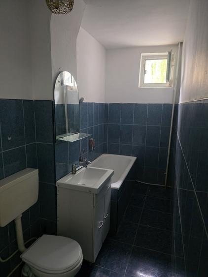 Apartament cu 4 camere decomandat în Exterior Vest