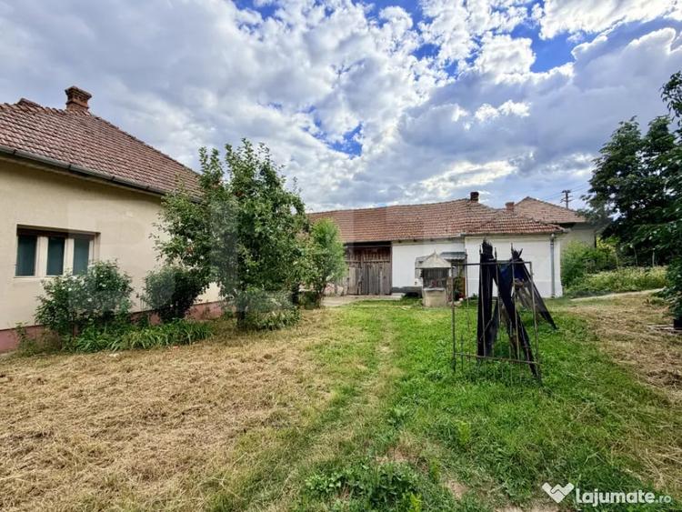 Proprietate cu doua case, 145 mp, anexe si teren 1.300 mp, - Alba Iulia (Alba) - 7