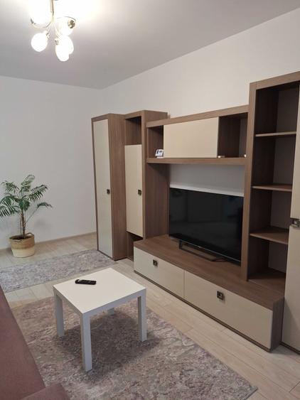 Apartament cu 2 camere decomandat în Metalurgiei