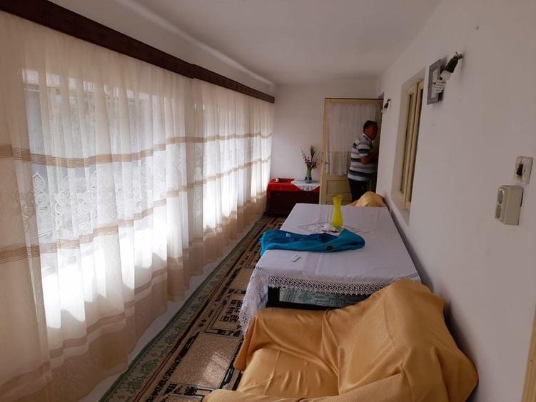 Casă cu 4 camere în Merei