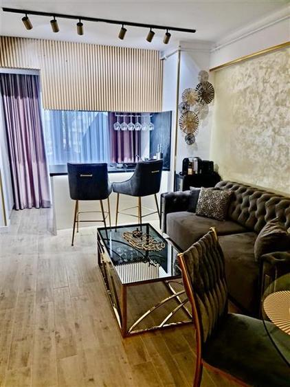Apartament cu 2 camere decomandat, mobilat în Exterior Est