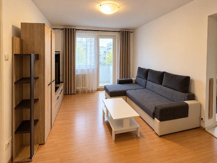 Apartament cu 3 camere circular, mobilat în Gorjului