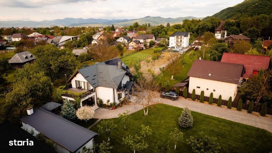 Casă cu 4 camere cu Teren 1241 Mp în Ultracentral