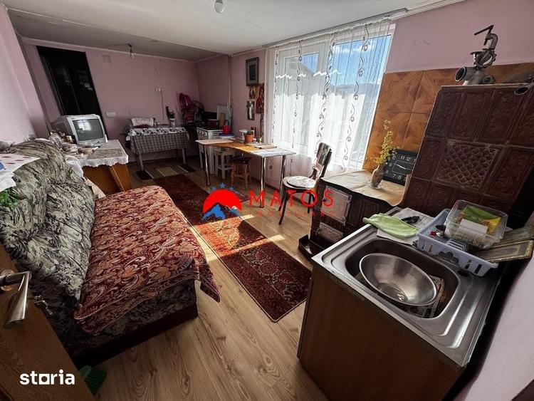 Casă cu 3 camere cu Teren 3025 Mp în Ghioșești