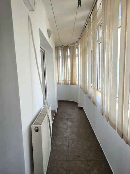 Apartament cu 3 camere decomandat în Traian