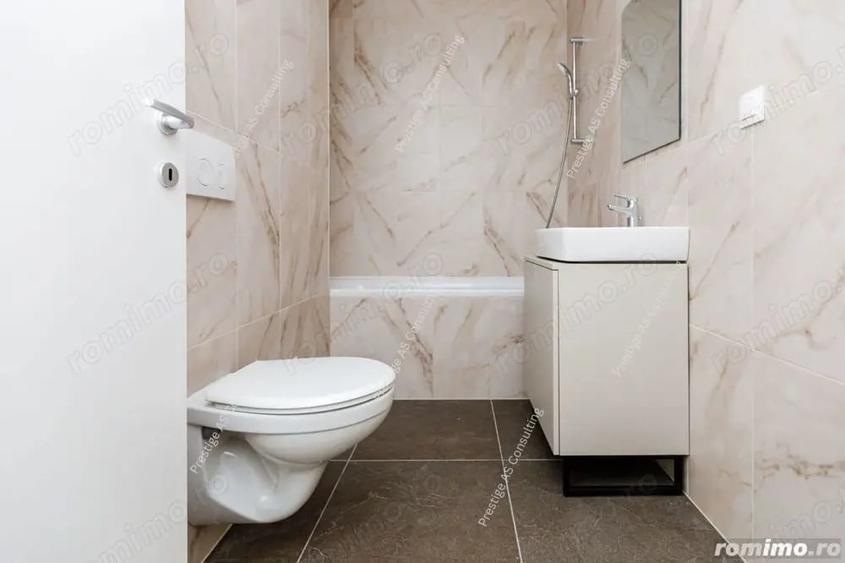 Apartament cu 3 camere semidecomandat în Lipovei