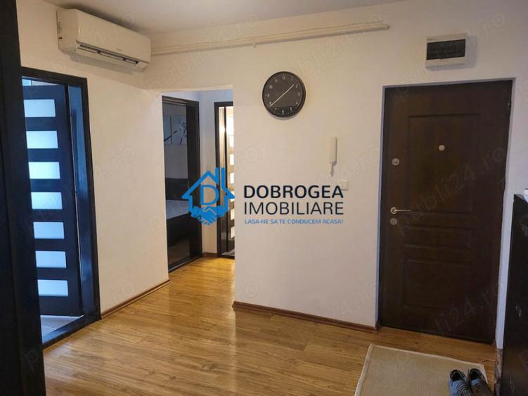 Apartament cu 2 camere decomandat în Păcii