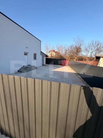 Spațiu comercial, de 245 mp, în Raciu