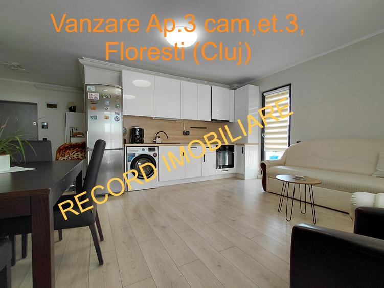 Apartament cu 3 camere semidecomandat, mobilat în Florești — fotografia 1