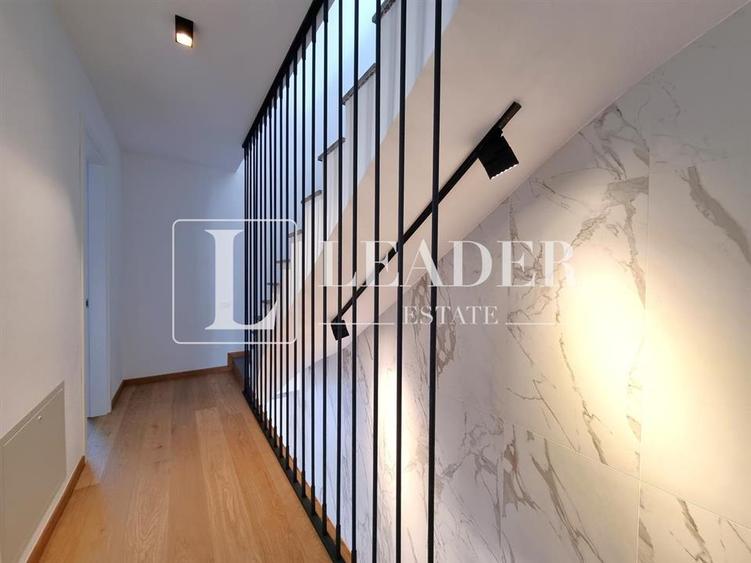 Duplex cu 5 camere cu Teren 220 Mp în Pipera