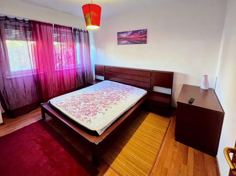 Apartament cu 4 camere decomandat în Iosia