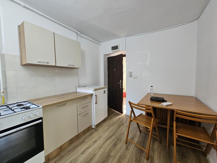 Apartament 2 camere-etaj 3-zona Sala Sporturilor - 1