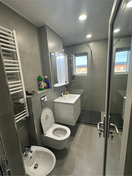 Apartament cu 2 camere decomandat în Zahana