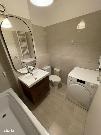 Apartament cu 3 camere semidecomandat în Theodor Pallady