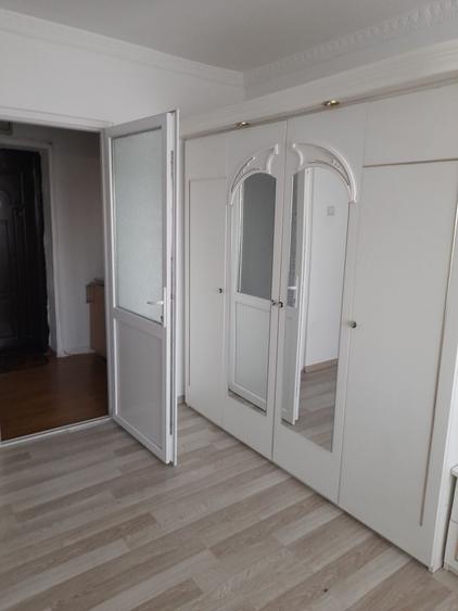 Garsonieră decomandată în Scutaru