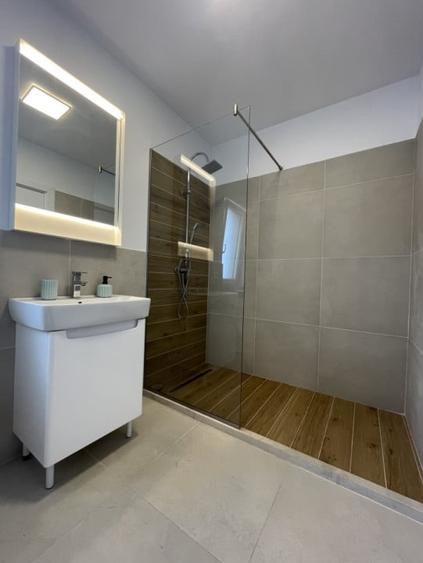 Prima închiriere 3 camere, 2 balcoane,  garaj și boxă - 10