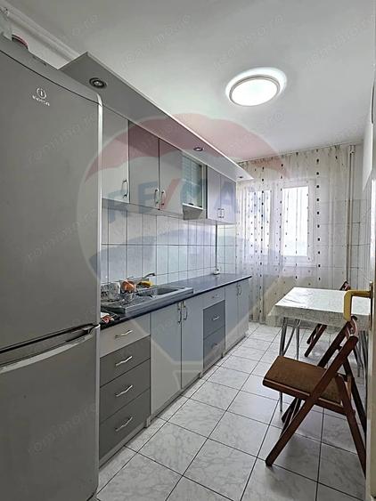Apartament cu 2 camere decomandat în Dâmbu Pietros