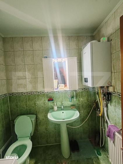 Casă cu 6 camere cu Teren 1332 Mp în Ipotești
