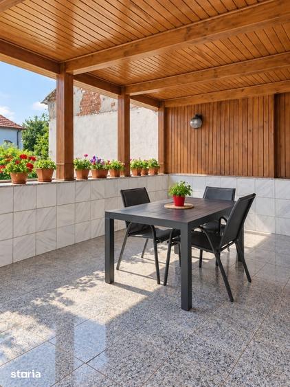 Casă cu Teren 250 Mp în Tei