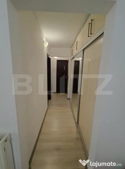 Apartament cu 3 camere decomandat în 1 Mai