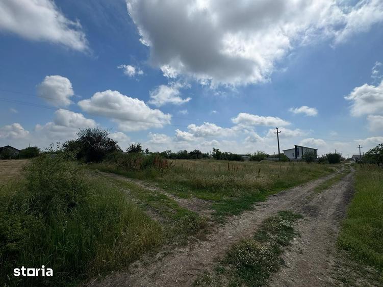 Teren de 1427 mp, în Ghercești